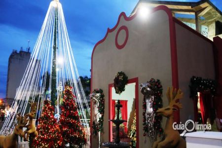 Chegada do Papai Noel inicia programação de Natal 2016