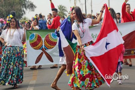 Confira imagens do Desfile de Encerramento do 53º Festival do Folclore de Olímpia