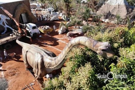 Construção do Vale dos Dinossauros movimenta Olímpia