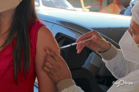 Saúde divulga cronograma de vacinação da 1ª dose para novas faixas etárias