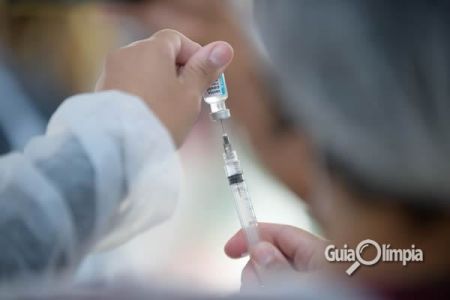 Olímpia vacina adolescentes com comorbidades de 12 a 17 anos e orienta sobre segunda dose