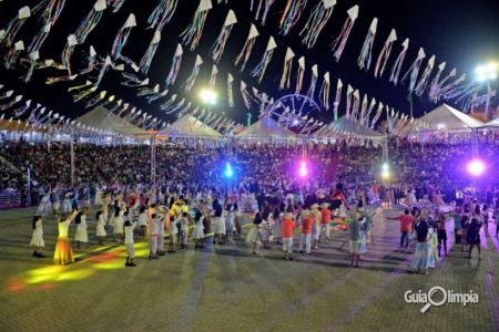 Noite de abertura do 58º Festival do Folclore registra recorde de público com mais de 25 mil pessoas