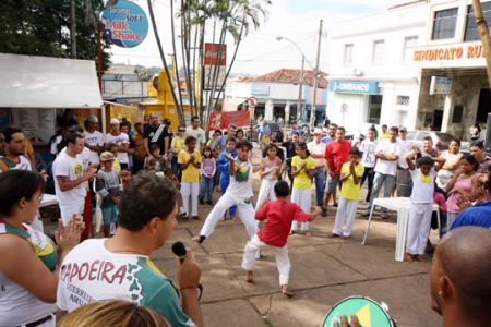 1º Festival de Capoeira Infanto-Juvenil realizado em Olímpia