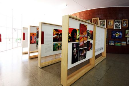 Casa de Cultura recebe exposição `Casas do Brasil – Barraca Cigana´