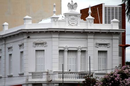 Prédio do banco Santander é o 1º imóvel tombado pelo munícipio