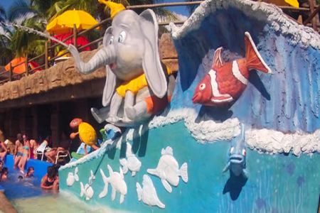 Parque Aquático Infantil no Thermas recebe novos detalhes